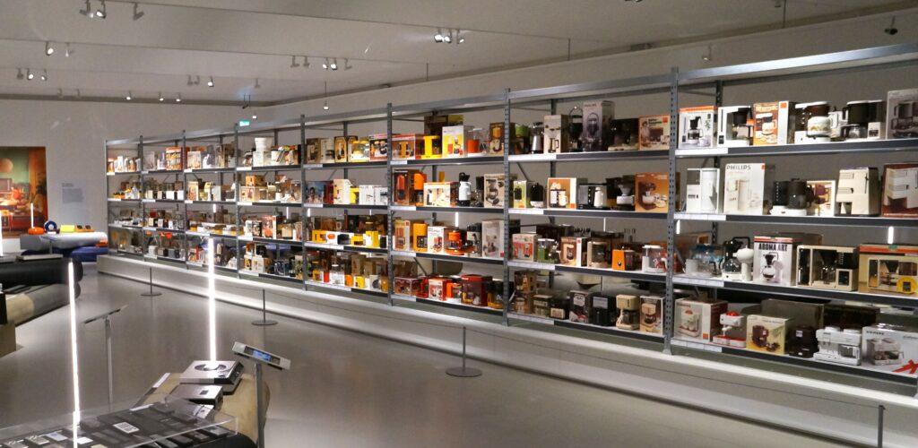 Soft Electronics exhibition. Courtesy Ben Nienhuis